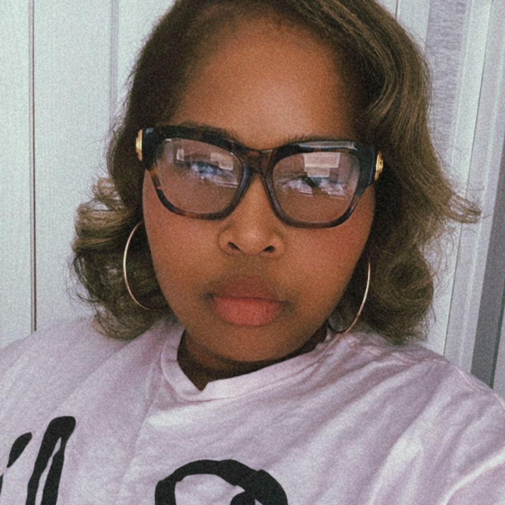 Meet your Posher, Deosha